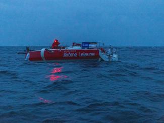 Solitaire du Figaro Paprec : démâtage du...