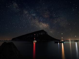 Observer les étoiles depuis le pont d’un...