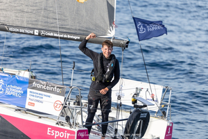 Solitaire du Figaro Paprec : Paul Loiseau 1er bizuth de la première étape, Lola Billy 29e