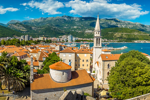 Budva en juin : plages, vieille ville et escapades sur la côte monténégrine