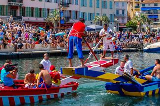 Joutes nautiques : l’art spectaculaire du duel sur l’eau