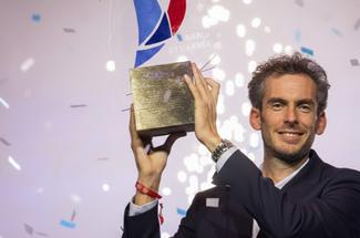 Hommage à Charlie Dalin, le marin qui a conquis le Vendée Globe avec pud...