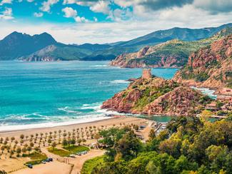 Eaux de baignade en Corse : la mer affiche une...