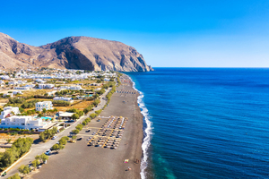 Les plus belles plages volcaniques du monde façonnées par la lave