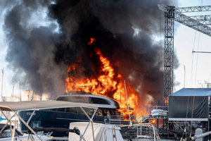 Incendie sur le Vieux-Port de Marseille : deux bateaux coulent, une quinzaine de victimes prises en charge