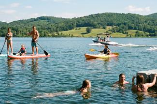 Loisirs nautiques : ce que les Français aiment vraiment faire sur l’eau