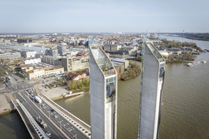 Bordeaux : le Belem franchit le pont Chaban-Delmas au terme d’une manœuvre exceptionnelle