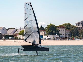 Le foil en dériveur : quand la voile légère...
