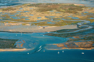 Bassin d'Arcachon : huit plaisanciers, dont quatre enfants, hélitreuillés après avoir été piégés par la marée