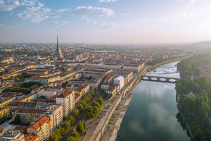Avec la canicule, les algues tapissent le Pô à Turin