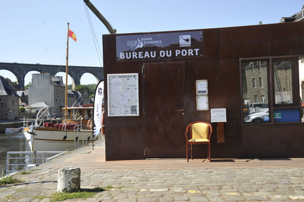 La capitainerie du port de Dinan