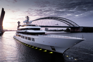 Infinity et Intrepid : l’impressionnant duo de méga-yachts en escale à Sète