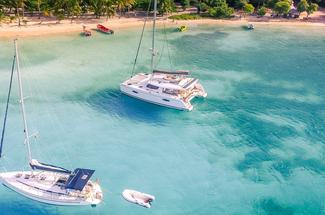 Catamaran ou monocoque : quel bateau choisir pour un tour du monde en fa...