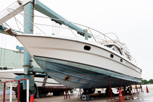 Polyester, carbone, aluminium, acier : quel bateau vieillira le mieux ?