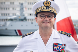 Emmanuel Slaars prend ses fonctions de préfet maritime Manche – mer du Nord