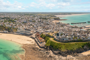 Granville en été : une escale normande entre cité corsaire, plages et grand large