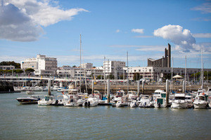 Royan : il vole un bateau à moteur dans le port de plaisance et termine en garde à vue