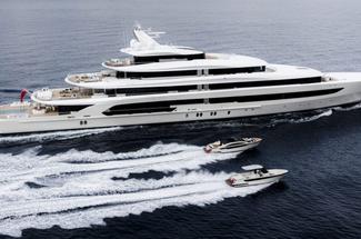 Le choc des giga-yachts : quand 100 mètres ne suffisent plus