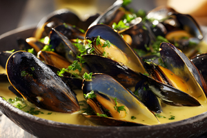 La mouclade charentaise : une autre manière de cuisiner les moules