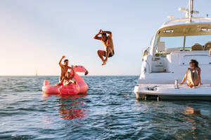 Bateau à moteur : combien coûte vraiment une journée en mer ?