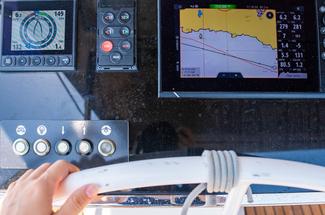 Navigation électronique : quelles sont les limites du 100 % tablette ?