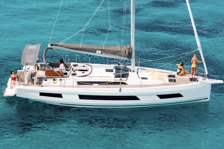 Dufour 44