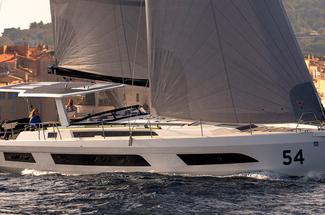 Cannes Yachting Festival 2026 : Dufour réunit cinq voiliers au Port Canto