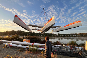 Mise à l'eau du Maxi Trimaran USE IT AGAIN pour une 3ème Route du Rhum avec Romain Pilliard