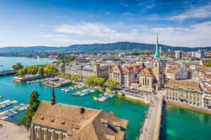 Zurich côté lac : baignades, bateaux et vieilles ruelles en septembre