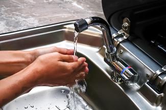 Votre eau à bord est-elle vraiment potable ?
