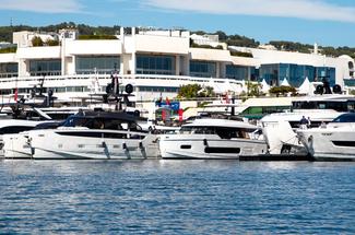 Cannes Yachting Festival 2026 : seize bateaux à moteur qui dessinent la ...