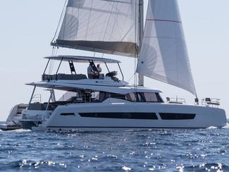 Fountaine Pajot à l’essai : le FP 55, le...