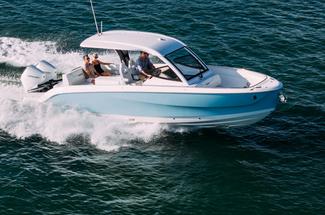 Beneteau ouvre un nouveau chapitre pour sa gamme Flyer avec le Flyer 30