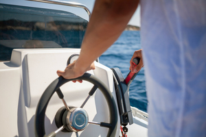 Permis bateau : pourquoi près de 100 000 Français se lancent-ils encore chaque année ?