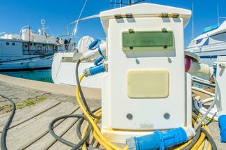 Prise de quai, terre, différentiel : votre bateau est-il vraiment bien p...