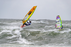 Le funboard : quand la planche à voile a choisi la vitesse et les vagues
