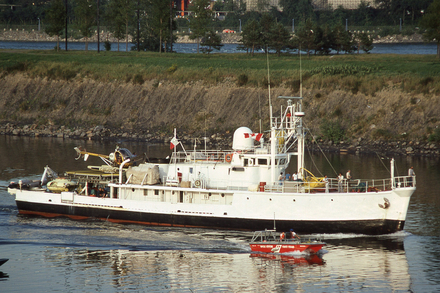 Le navire Calypso à Montréal en 1980.