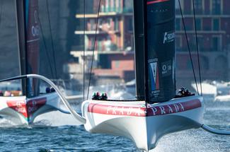 America’s Cup : Luna Rossa s’impose à Naples et confirme son statut à do...
