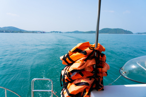 Sécurité en mer : les 5 équipements vraiment indispensables