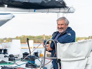 Route du Rhum 2026 : Halvard Mabire contraint...