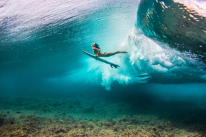 L'industrie historique du surf, en déclin, cherche un second souffle