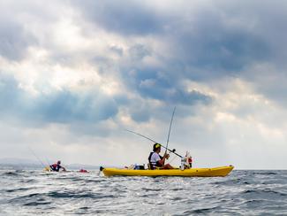 Pêche en kayak en mer : équipement, sécurité...
