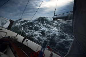 Quand faut-il vraiment quitter son bateau et embarquer dans la survie ?