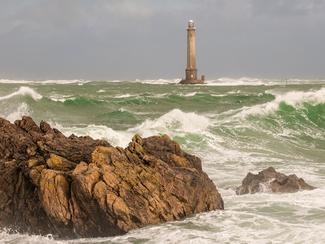 Tempête Austen : jusqu’à 130 km/h attendus sur...