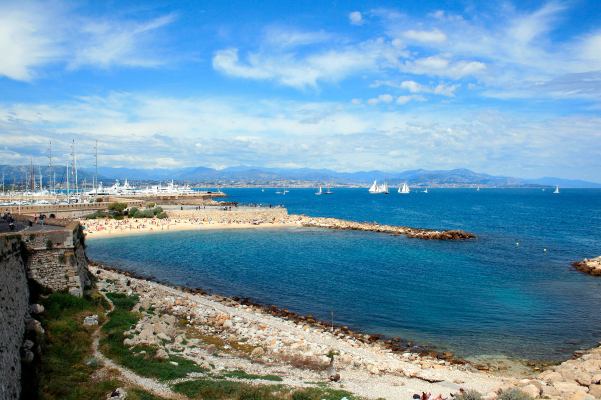 Get Photos de plage encadrees For iPhone Free