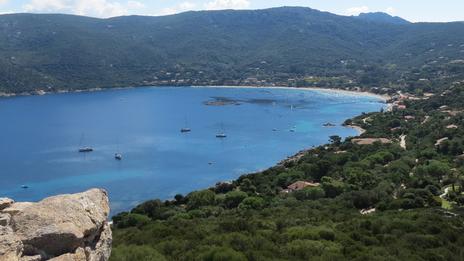 La secrète Cala d'Agulia sur l'île de Beauté