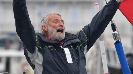 VDH reçoit la célèbre Blue Water Medal !