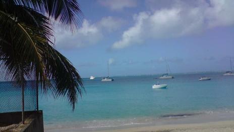 Coronavirus: baignade et accès à la plage réautorisés à Saint-Martin
