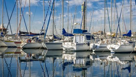 Pourquoi l'assurance responsabilité civile est-elle le minimum requis par les ports de plaisance ?