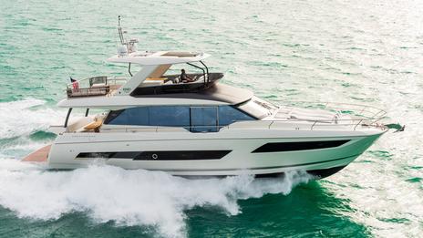 Essai Prestige 690 : l'art du yachting made in France